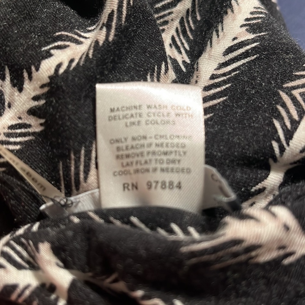 Eames Feathered Stripe Infinity Scarf - Picture 3 of 4